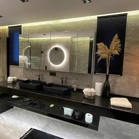 Emel Apartmán