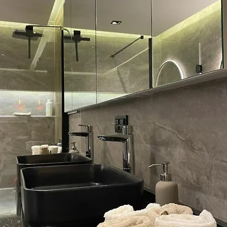 Emel * 博德鲁姆